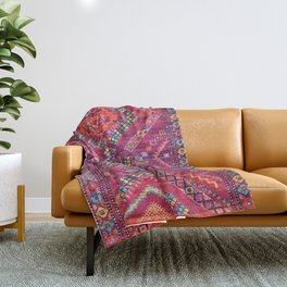 N118 - Pink Colored Oriental Traditional Bohemian Moroccan Artwork. Throw Blanket
